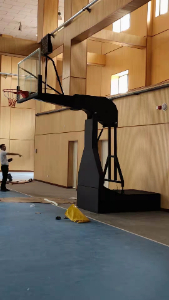 北京體育館安裝電動液壓籃球架